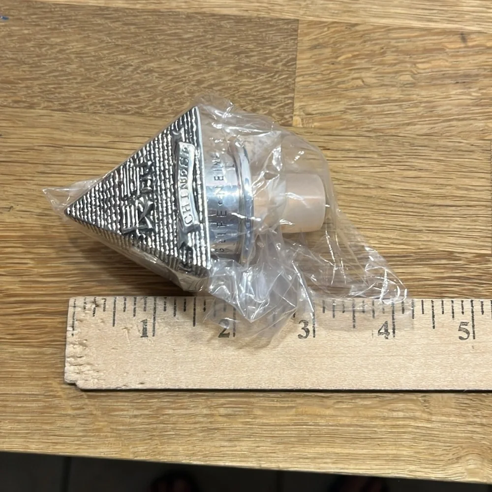NEW Neiman Marcus 2002 Silver Tone Pyramid Bottle Stopper in Black Velvet Box